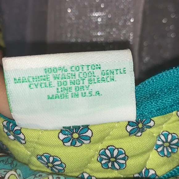 ‼️SOLD‼️ NWOT Vera Bradley On The Go Crossbody Peacock Retired Bag - Picture 4 of 12